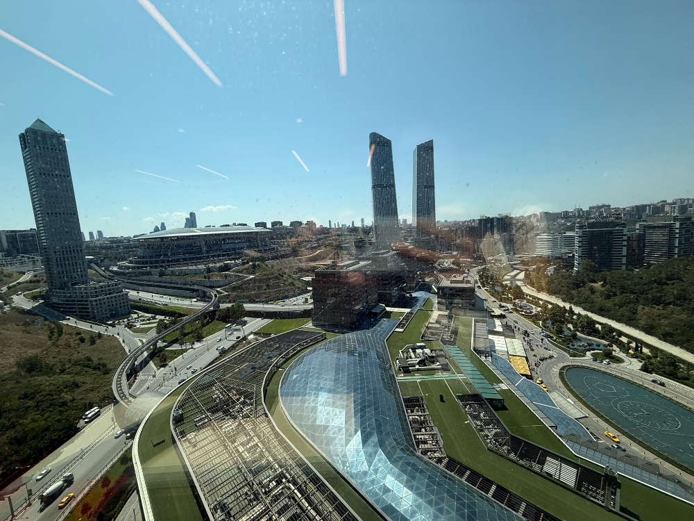 Vadistanbul Kiralık Ofis 1406m2 TamKat Dekorasyonlu Teraslı Ofis