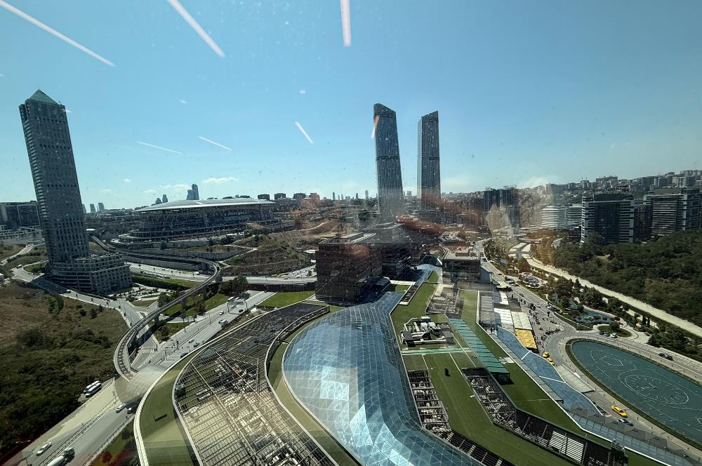 Vadistanbul Kiralık Ofis 1406m2 TamKat Dekorasyonlu Teraslı Ofis