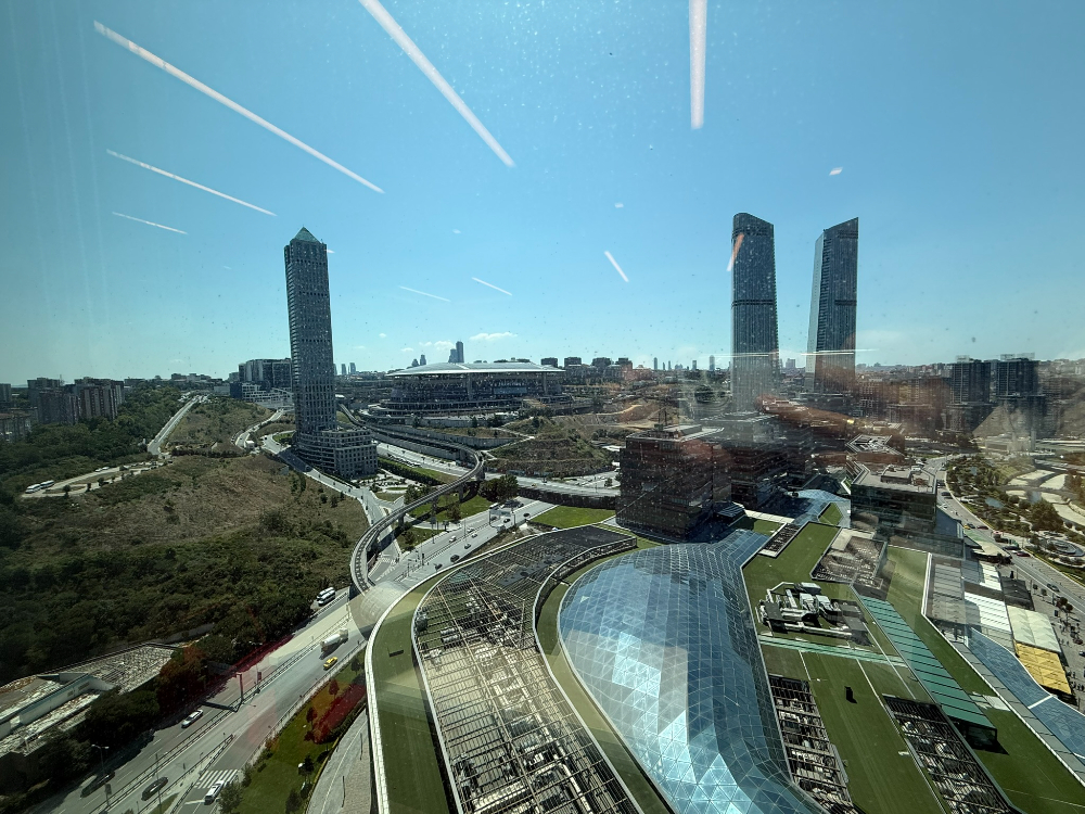 Vadistanbul Kiralık Ofis 1406m2 TamKat Dekorasyonlu Teraslı Ofis