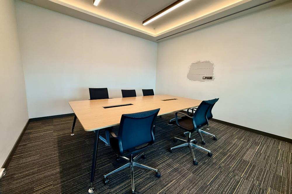 Vadistanbul Kiralık Ofis 1406m2 TamKat Dekorasyonlu Teraslı Ofis