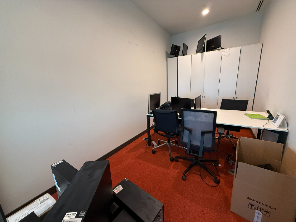 Vadistanbul Kiralık Ofis 1406m2 TamKat Dekorasyonlu Teraslı Ofis