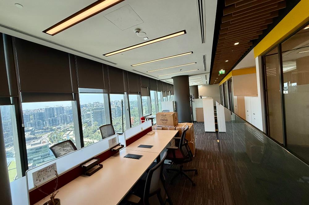 Vadistanbul Kiralık Ofis 1406m2 TamKat Dekorasyonlu Teraslı Ofis