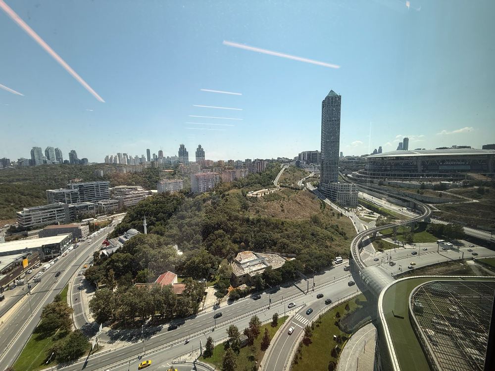 Vadistanbul Kiralık Ofis 1406m2 TamKat Dekorasyonlu Teraslı Ofis