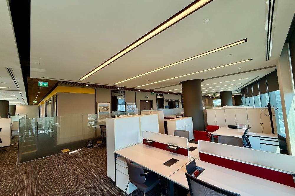 Vadistanbul Kiralık Ofis 1406m2 TamKat Dekorasyonlu Teraslı Ofis