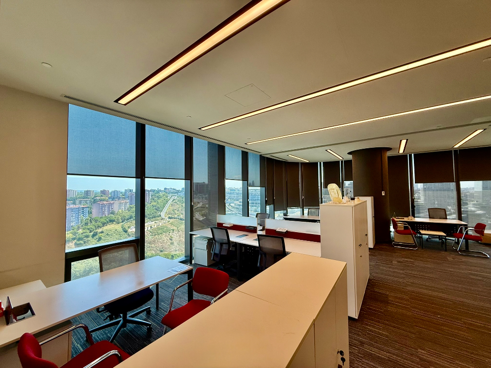Vadistanbul Kiralık Ofis 1406m2 TamKat Dekorasyonlu Teraslı Ofis