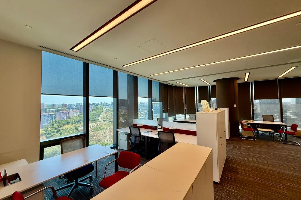 Vadistanbul Kiralık Ofis 1406m2 TamKat Dekorasyonlu Teraslı Ofis