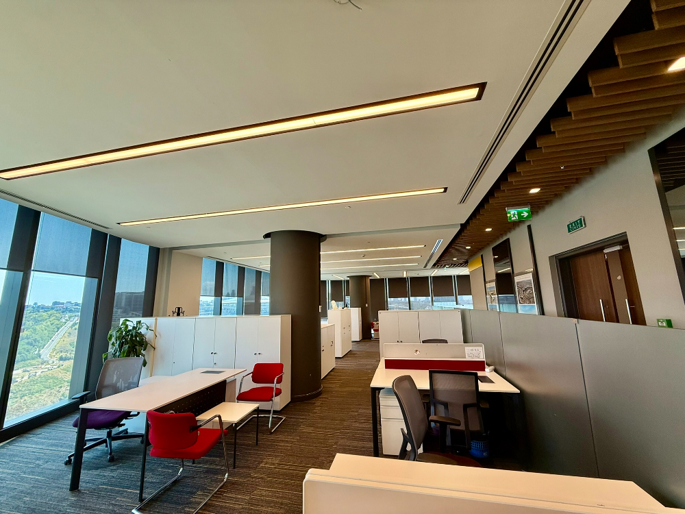 Vadistanbul Kiralık Ofis 1406m2 TamKat Dekorasyonlu Teraslı Ofis