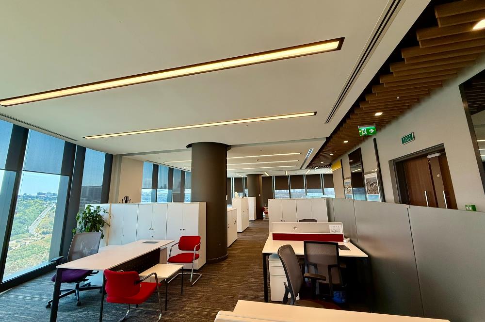 Vadistanbul Kiralık Ofis 1406m2 TamKat Dekorasyonlu Teraslı Ofis