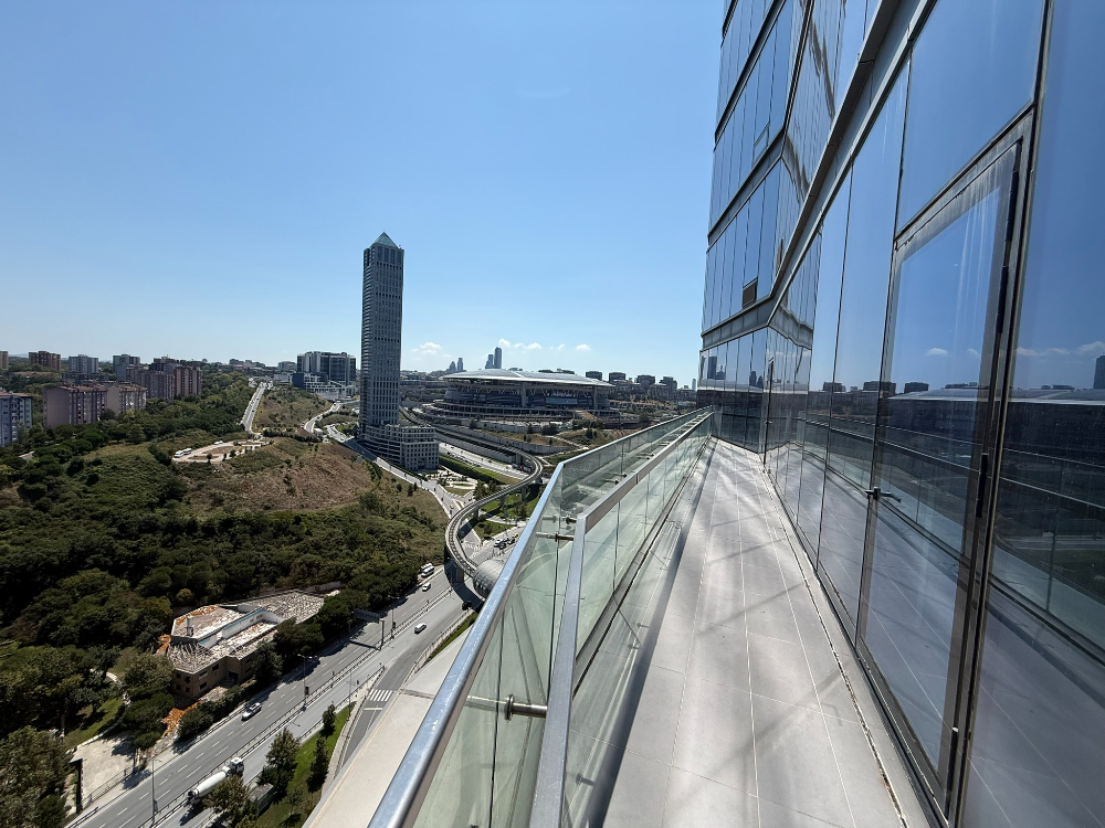 Vadistanbul Kiralık Ofis 1406m2 TamKat Dekorasyonlu Teraslı Ofis