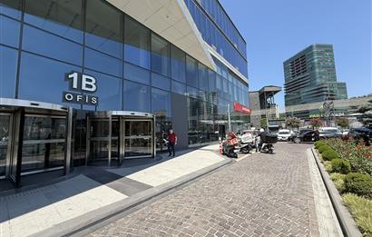 Vadistanbul Kiralık Ofis 1406m2 TamKat Dekorasyonlu Teraslı Ofis