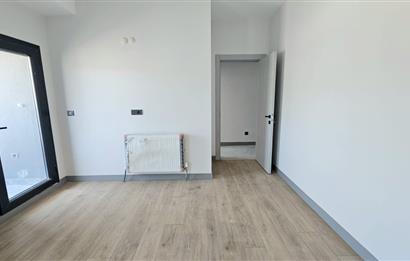 Çiğli/Balatçık Sıfır Binada Kiralık 3+1 Daire Kapalı Mutfaklı