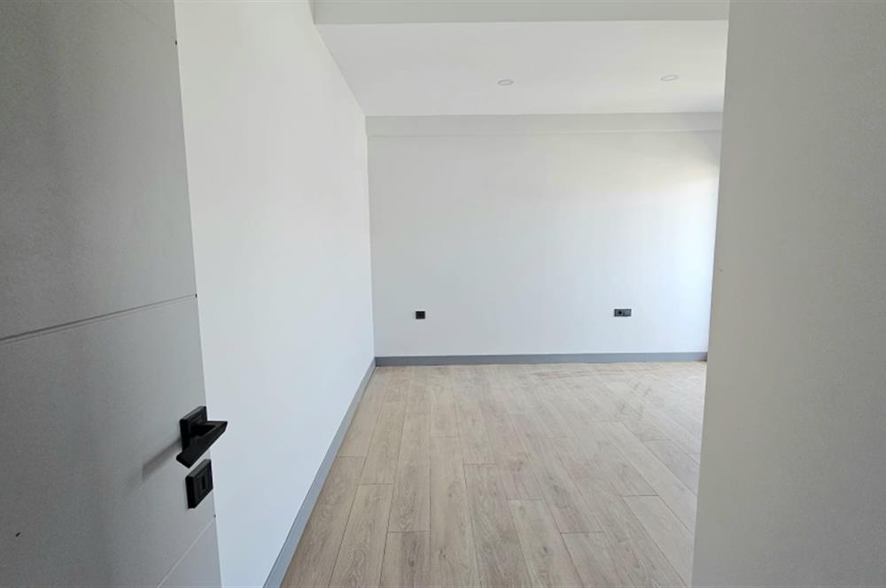 Çiğli/Balatçık Sıfır Binada Kiralık 3+1 Daire Kapalı Mutfaklı