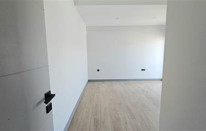 Çiğli/Balatçık Sıfır Binada Kiralık 3+1 Daire Kapalı Mutfaklı