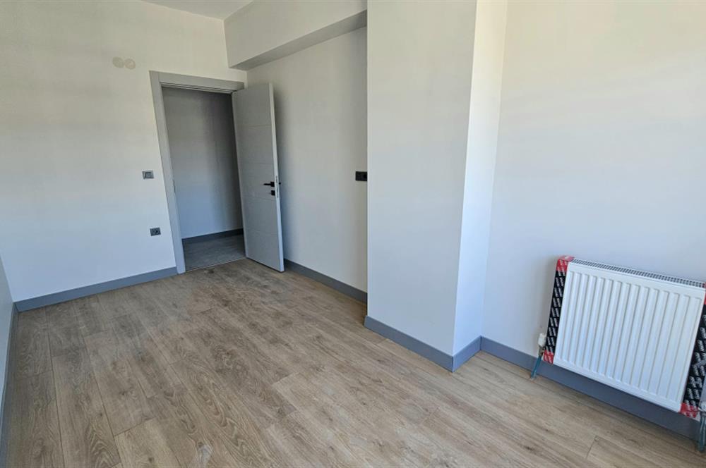 Çiğli/Balatçık Sıfır Binada Kiralık 3+1 Daire Kapalı Mutfaklı