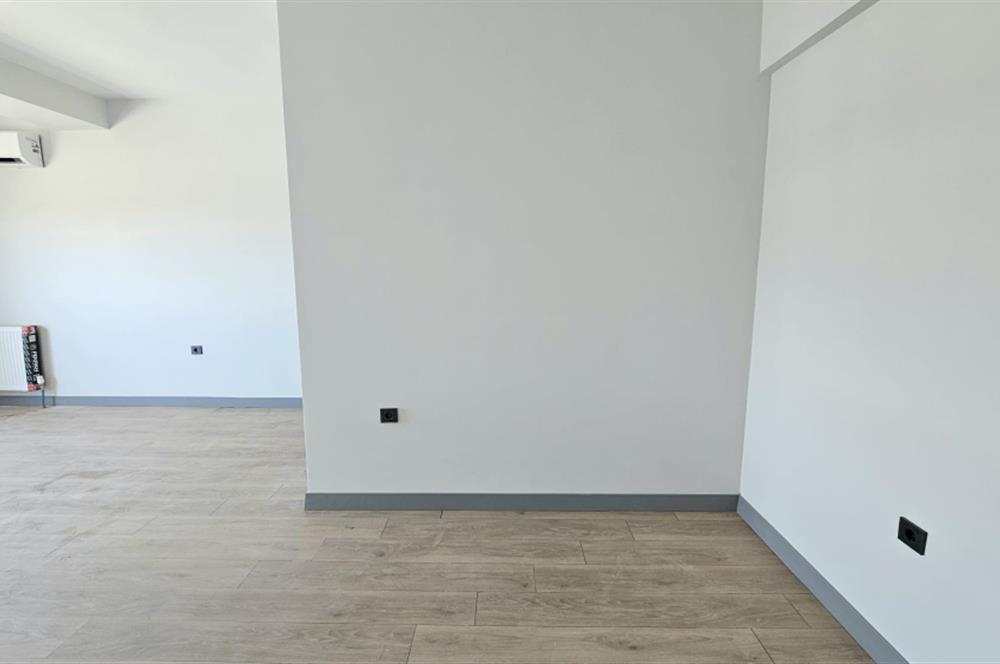 Çiğli/Balatçık Sıfır Binada Kiralık 3+1 Daire Kapalı Mutfaklı