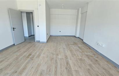 Çiğli/Balatçık Sıfır Binada Kiralık 3+1 Daire Kapalı Mutfaklı