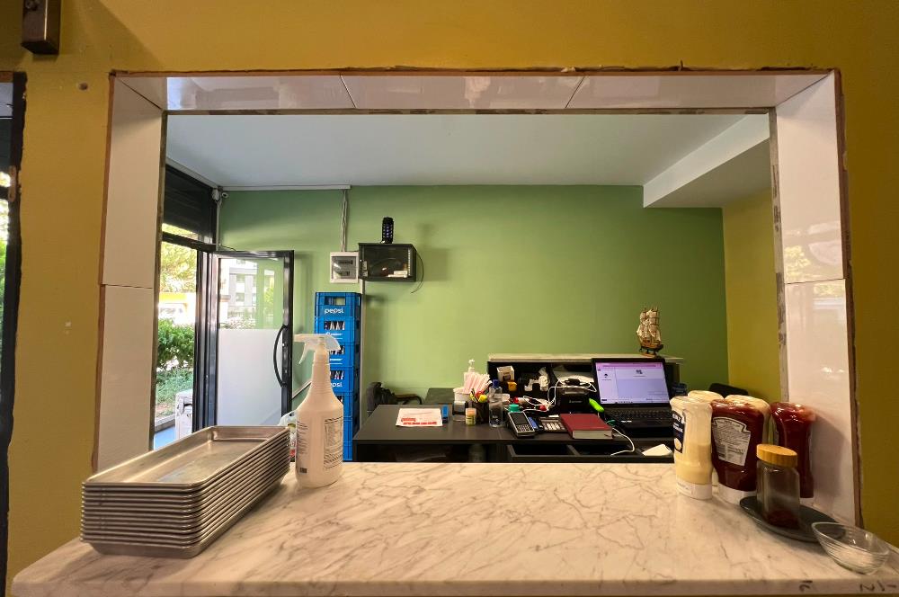 Kartalda Kurulu Düzen Devren Kiralık Restoran