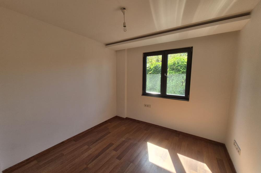 4+1 Panoramik Deniz Manzaralı, Havuz Cepheli Bahçe Dubleksi