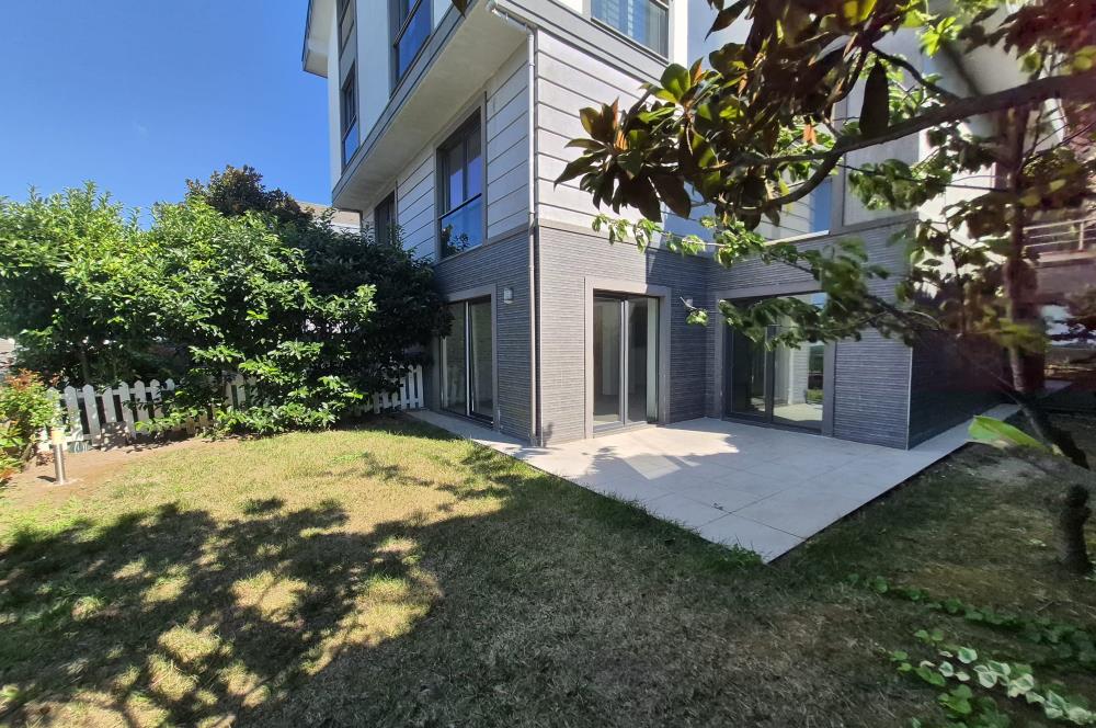 4+1 Panoramik Deniz Manzaralı, Havuz Cepheli Bahçe Dubleksi