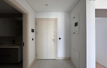 C21 ROOF'DAN YENİ FİKİRTEPE 14. ETAP VESTİYER/KLİMALI 1+1KİRALIK