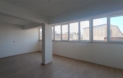 İkinci Ticari Yol Üzeri Kiralık Ofis Katları
