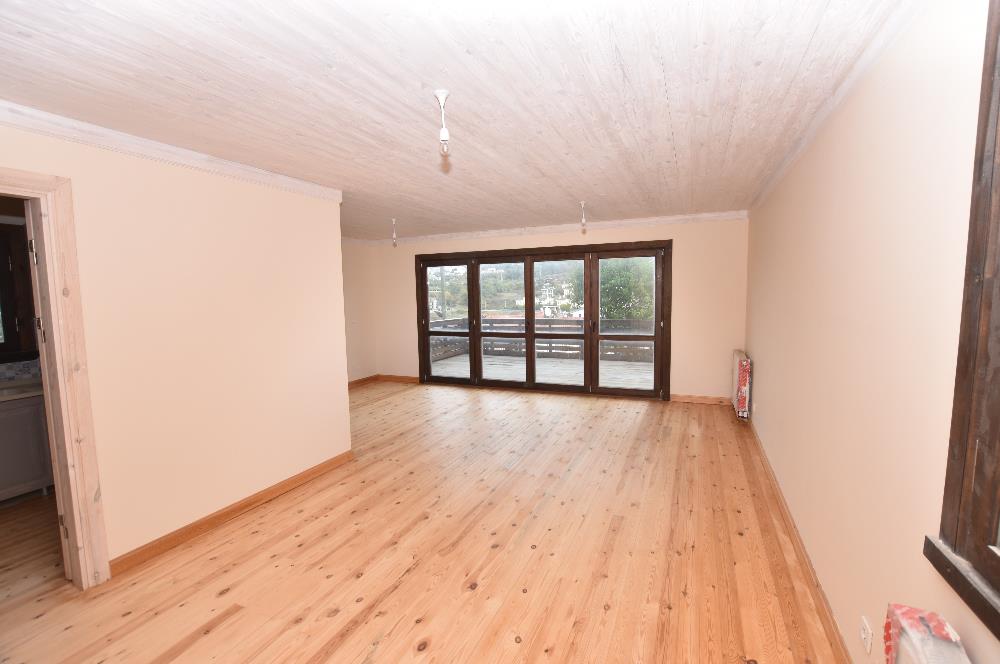 Zekeriyaköy'de Merkeze Yakın Kiralık Müstakil Girişli İkiz Villa