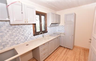 Zekeriyaköy'de Merkeze Yakın Kiralık Müstakil Girişli İkiz Villa