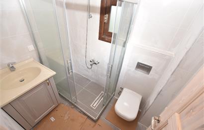 Zekeriyaköy'de Merkeze Yakın Kiralık Müstakil Girişli İkiz Villa