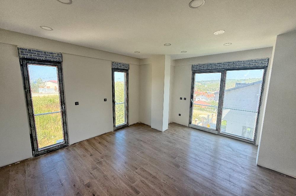 Kilyos'ta Havuzlu Butik Sitede Müstakil 4+2 Villa