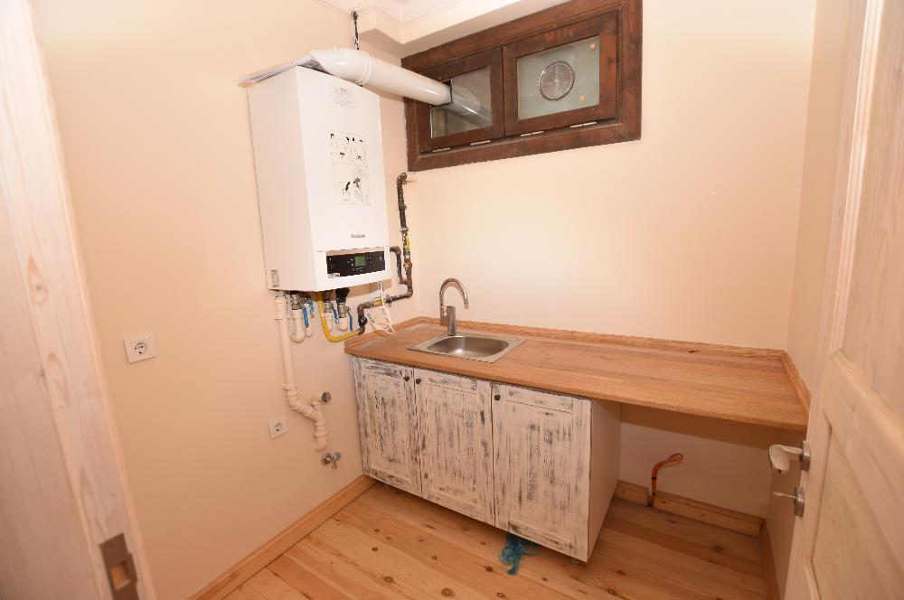 Zekeriyaköy'de Merkeze Yakın Kiralık Müstakil Girişli İkiz Villa