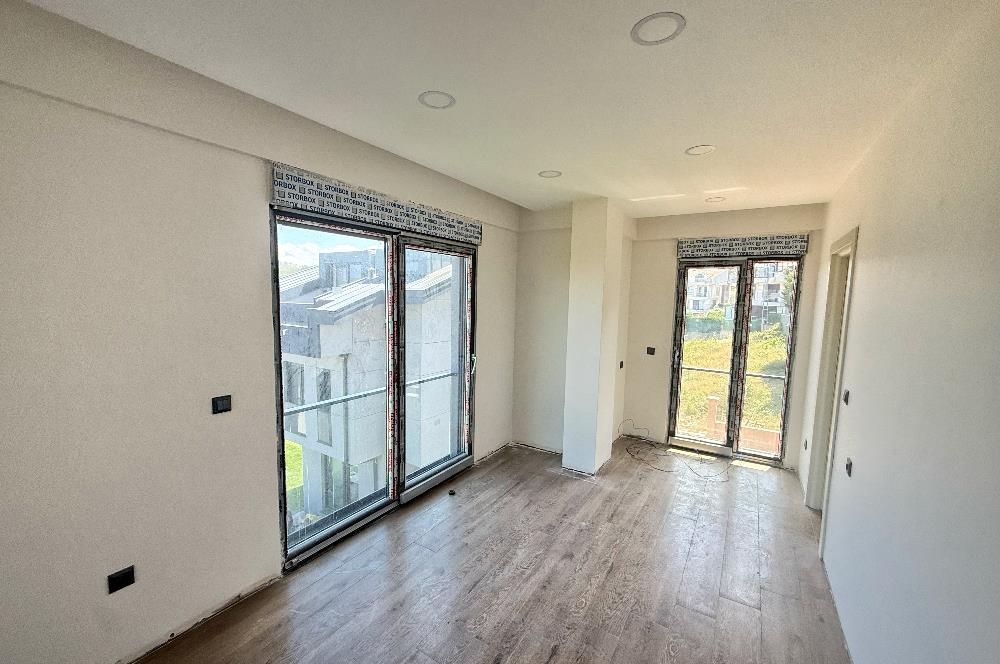 Kilyos'ta Havuzlu Butik Sitede Müstakil 4+2 Villa