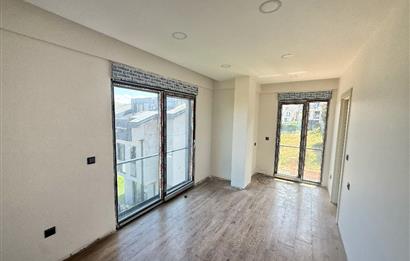 Kilyos'ta Havuzlu Butik Sitede Müstakil 4+2 Villa