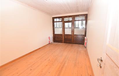 Zekeriyaköy'de Merkeze Yakın Kiralık Müstakil Girişli İkiz Villa