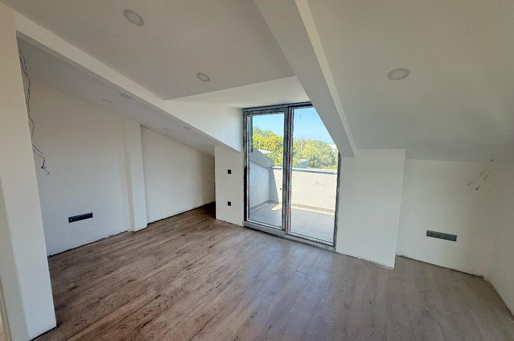 Kilyos'ta Havuzlu Butik Sitede Müstakil 4+2 Villa