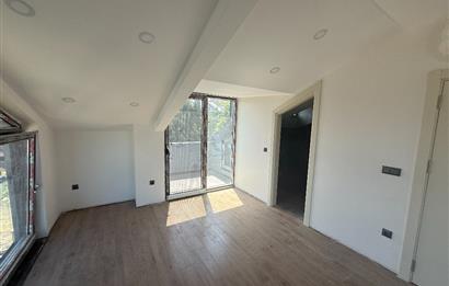 Kilyos'ta Havuzlu Butik Sitede Müstakil 4+2 Villa