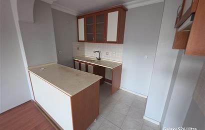 KOŞUYOLUNA YAKIN ÖZLEM SİTESİNDE BOŞ KİRALIK DÜKKAN OFİS