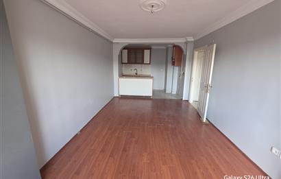 KOŞUYOLUNA YAKIN ÖZLEM SİTESİNDE BOŞ KİRALIK DÜKKAN OFİS