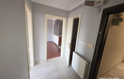 KOŞUYOLUNA YAKIN ÖZLEM SİTESİNDE BOŞ KİRALIK DÜKKAN OFİS