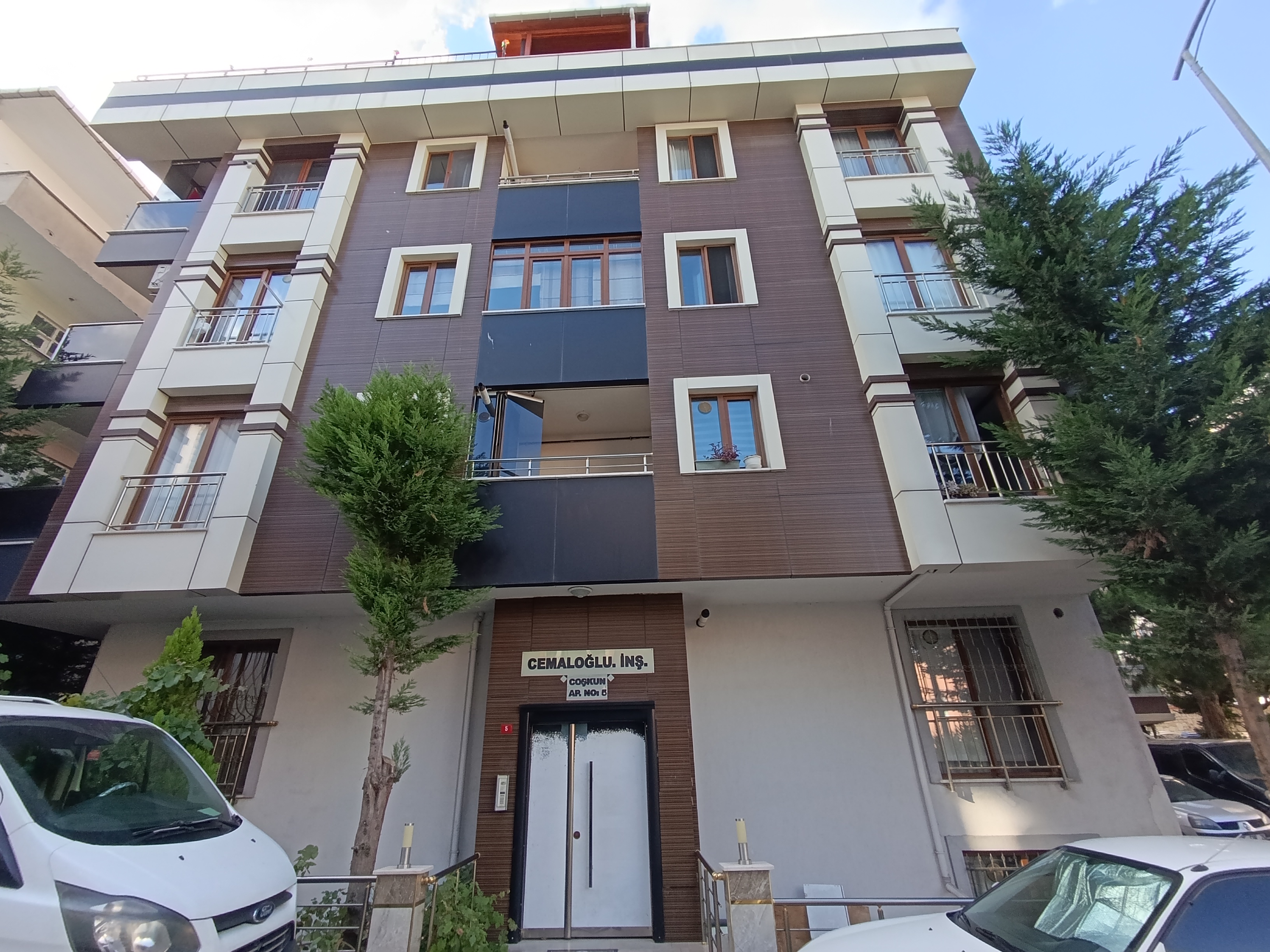 Üsküdar Cumhuriyet Mahallesi Satılık 1+1