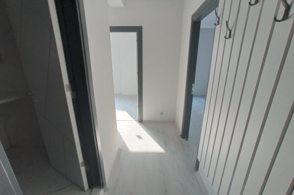 C21 Bal'dan Sütlüce Mahallesinde Kiralık 2+1 Daire