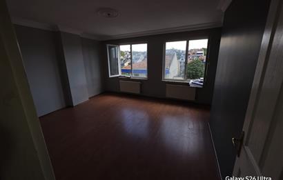 KOŞUYOLUNA YAKIN ÖZLEM SİTESİNDE BOŞ KİRALIK DÜKKAN OFİS