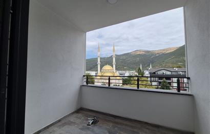 C21 Cius; Hastane Yolu Üzerine Cepheli 2+1 Dubleks Ofis