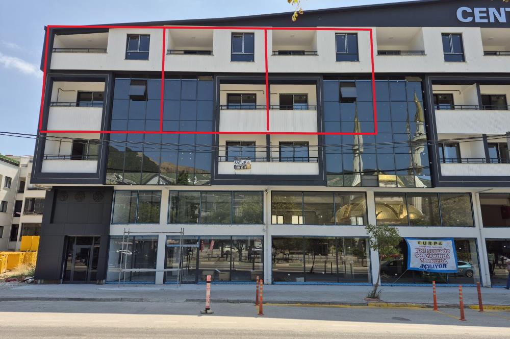 C21 Cius; Hastane Yolu Üzerine Cepheli 2+1 Dubleks Ofis