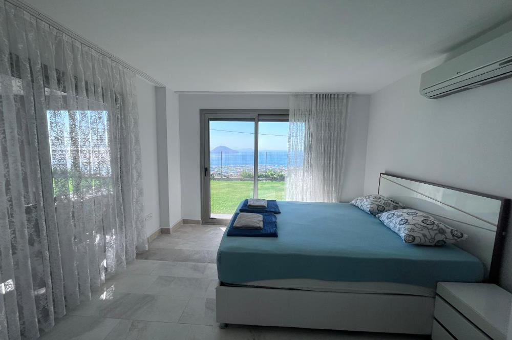 Turgutreis de Müstakil Havuzlu Muhteşem Manzaralı Kiralık 3+1 Villa