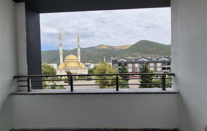 C21 Cius; Hastane Yolu Üzerine Cepheli 2+1 Dubleks Ofis