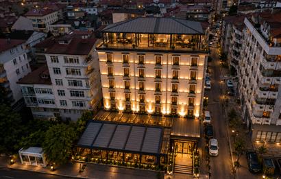 CENTURY 21’DEN ŞEHRİN MERKEZİNDE KOMPLE KİRALIK TİCARİ BİNA!