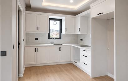 CENTURY 21’DEN KARŞIYAKA’DA 2+1 SATILIK SIFIR DAİRE!