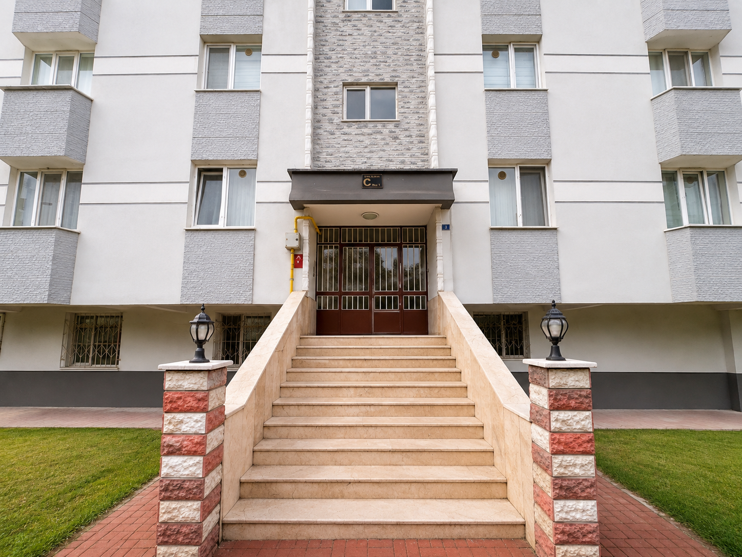 CENTURY 21’DEN DOĞUKENT SİTESİ’NDE 2+1 KİRALIK DAİRE!