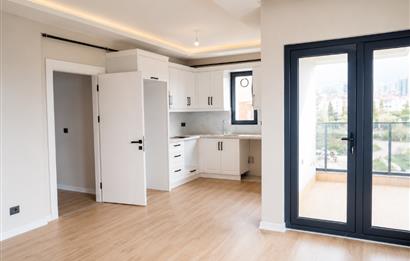 CENTURY 21’DEN KARŞIYAKA’DA 2+1 SATILIK SIFIR DAİRE!