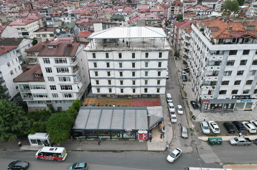 CENTURY 21’DEN ŞEHRİN MERKEZİNDE KOMPLE KİRALIK TİCARİ BİNA!